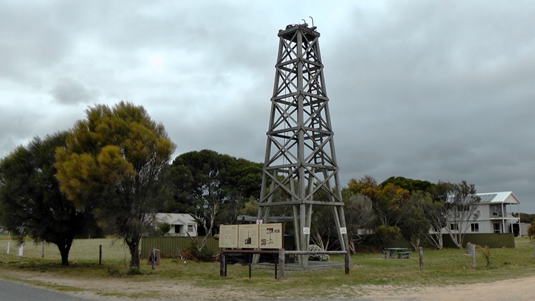 Öl-Bohrturm von 1859 in Salt Creek